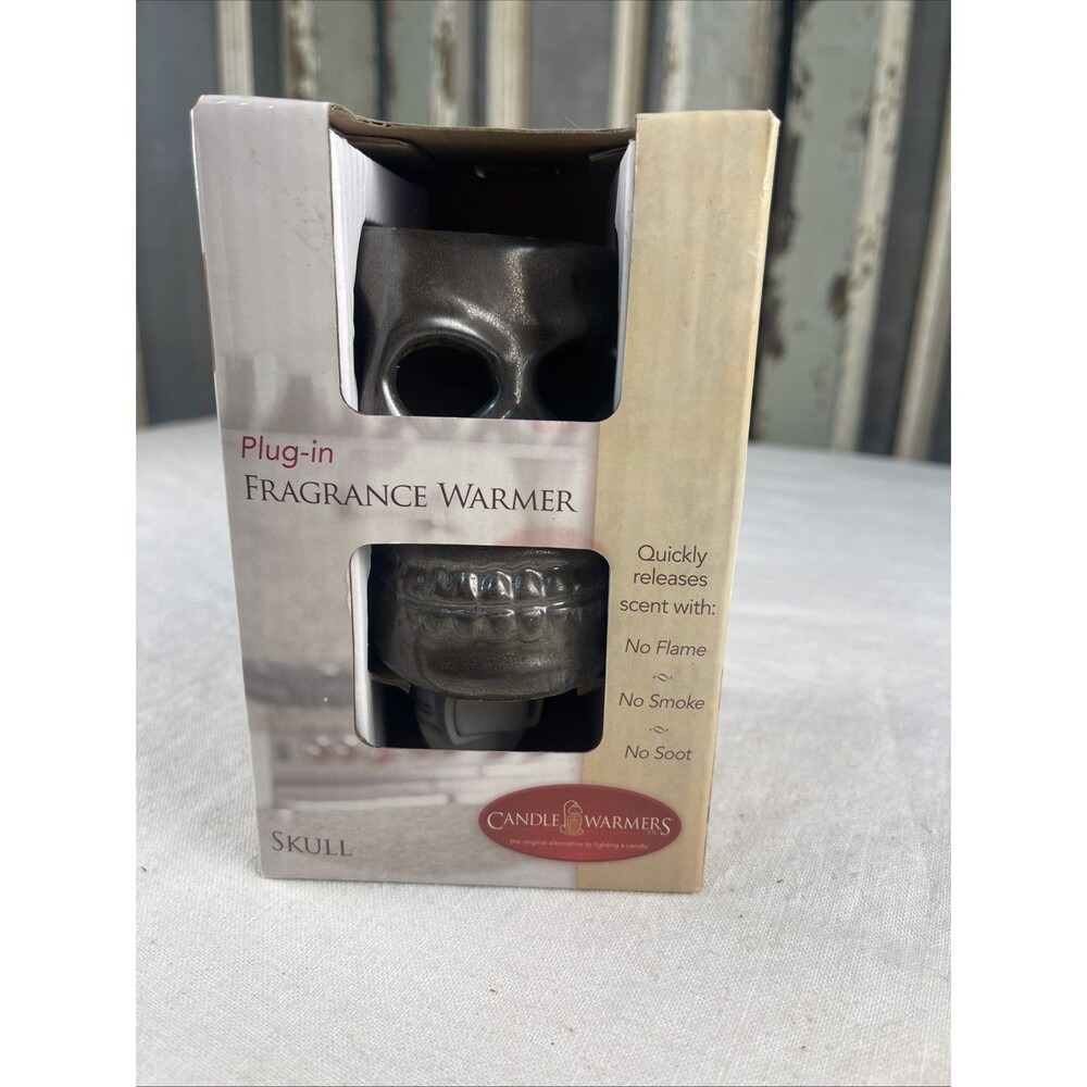 Candle Warmers Holiday Plugin for Wax Melt | Warming Bulb | Skull